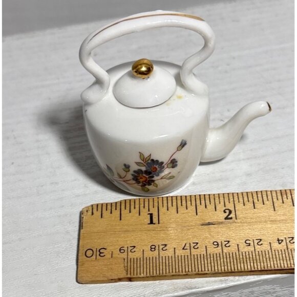 Miniature Doll House Floral Fine Bone China Teapot By Lu Pao Taiwan Gold Accents - Picture 10 of 11